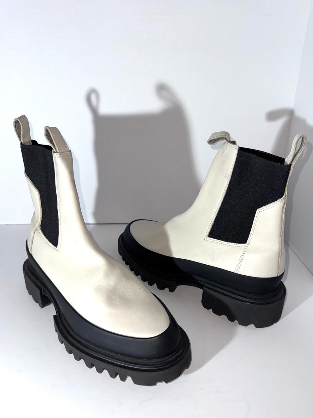 ALLSAINTS Harlee Chelsea Boots